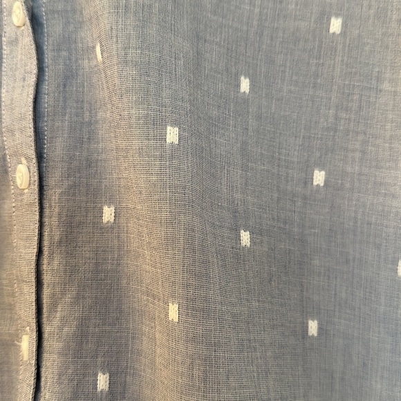 Cloth & Stone SS Buttondown Chambray Shirt - Picture 2 of 8